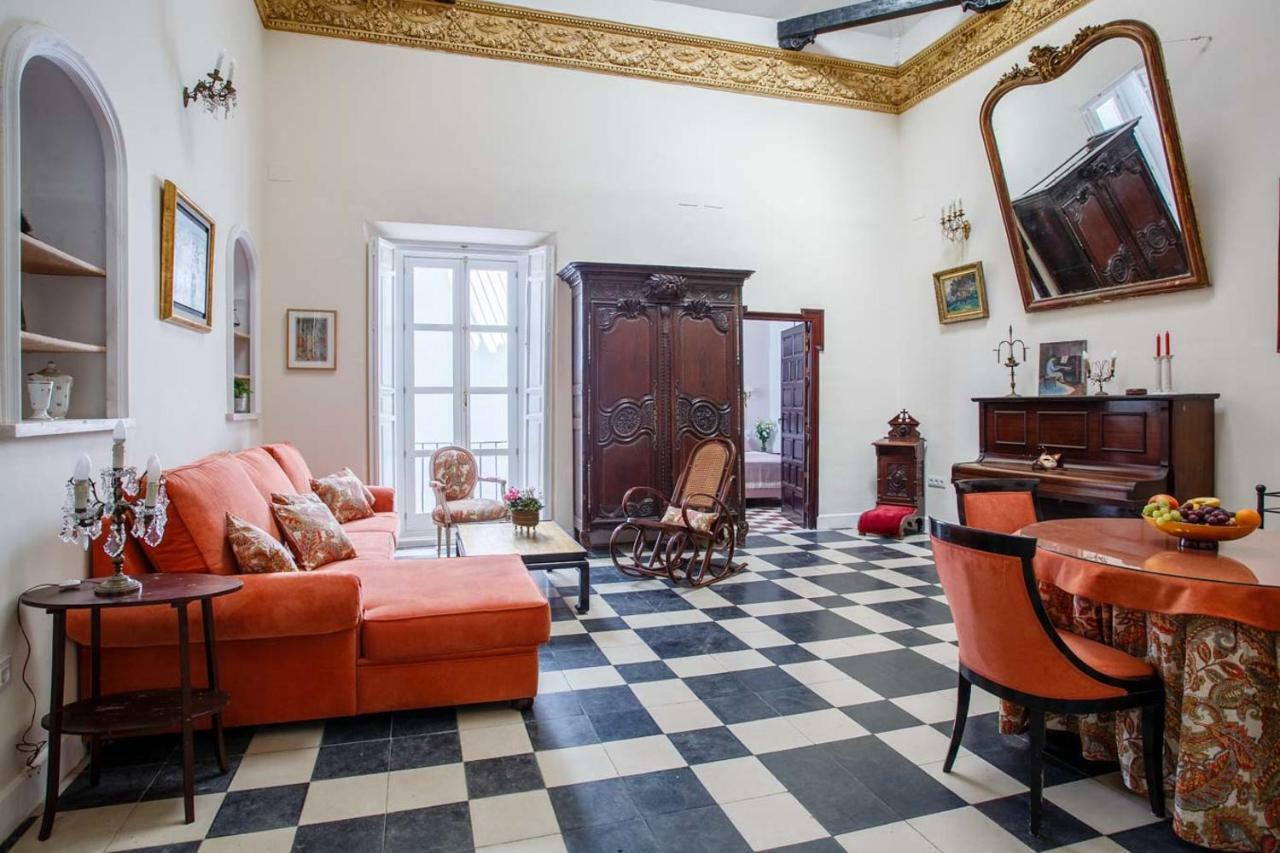 Suites Machado Sevilla Buitenkant foto