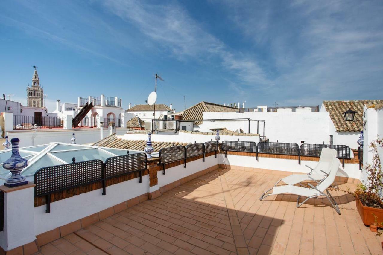 Suites Machado Sevilla Buitenkant foto