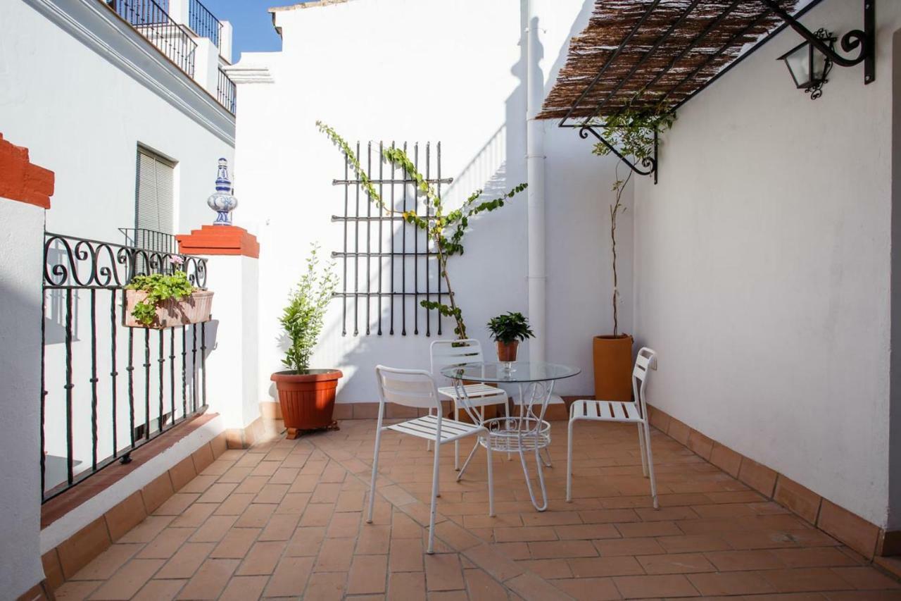Suites Machado Sevilla Buitenkant foto
