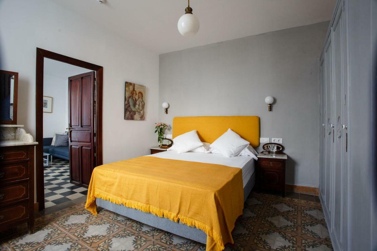 Suites Machado Sevilla Buitenkant foto