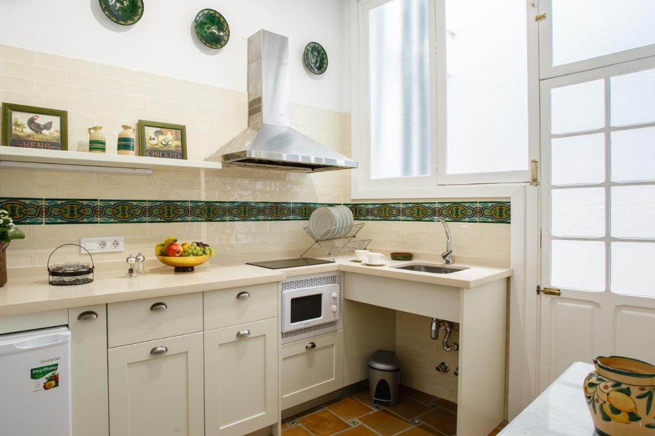 Suites Machado Sevilla Buitenkant foto