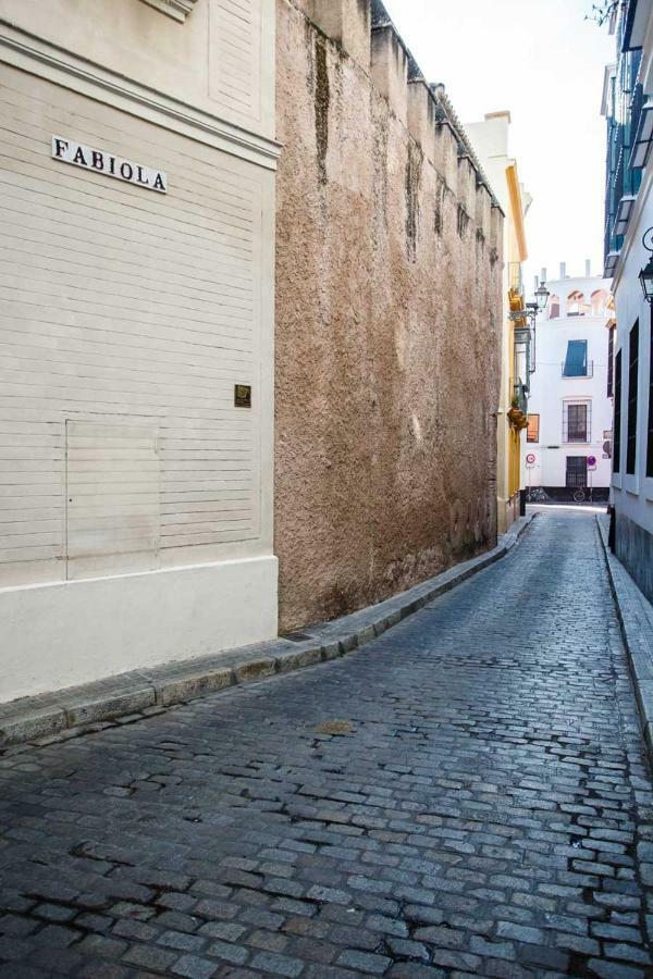 Suites Machado Sevilla Buitenkant foto