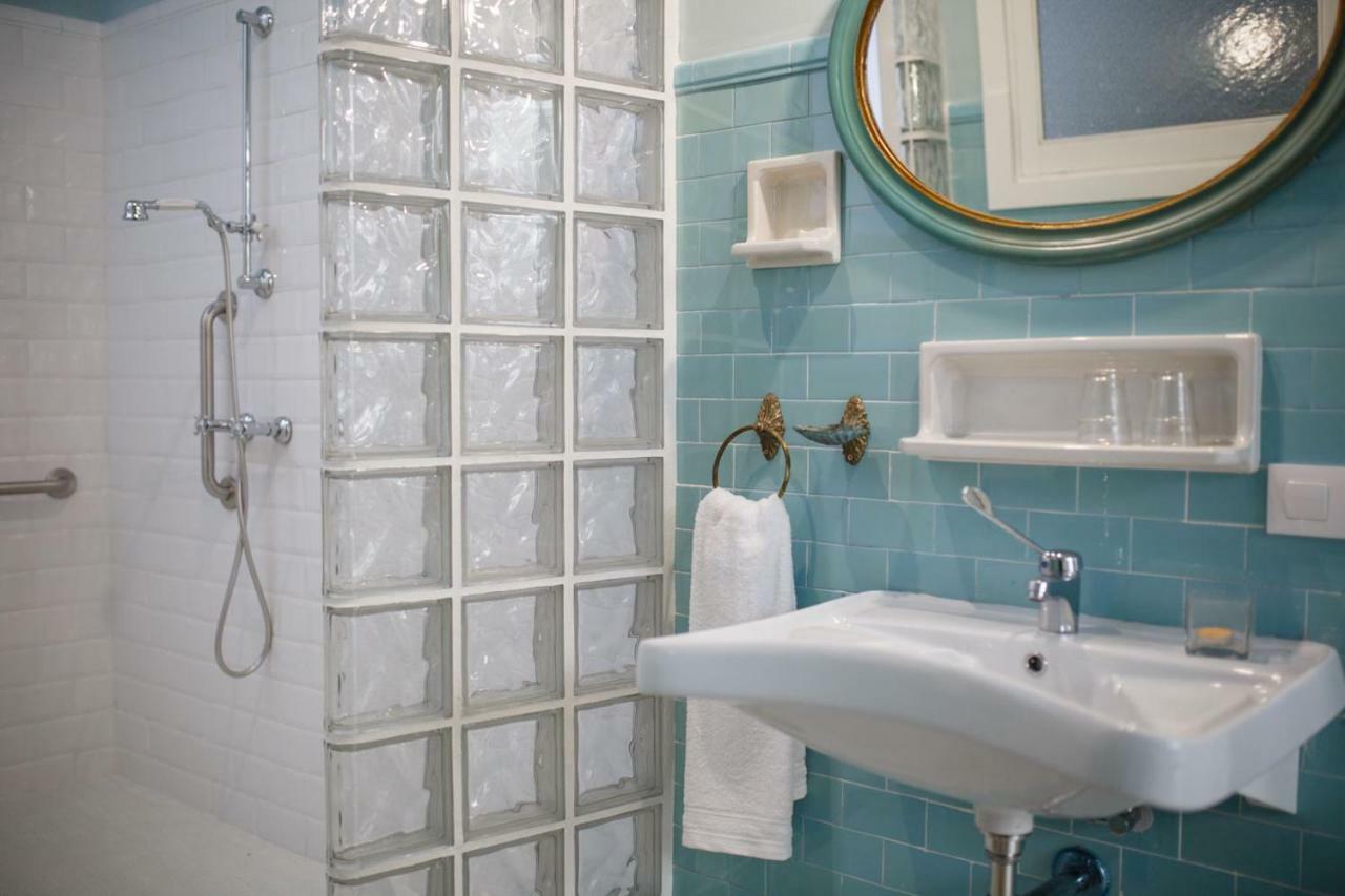 Suites Machado Sevilla Buitenkant foto